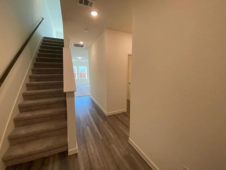 623 Colgate Cir — Photo 13
