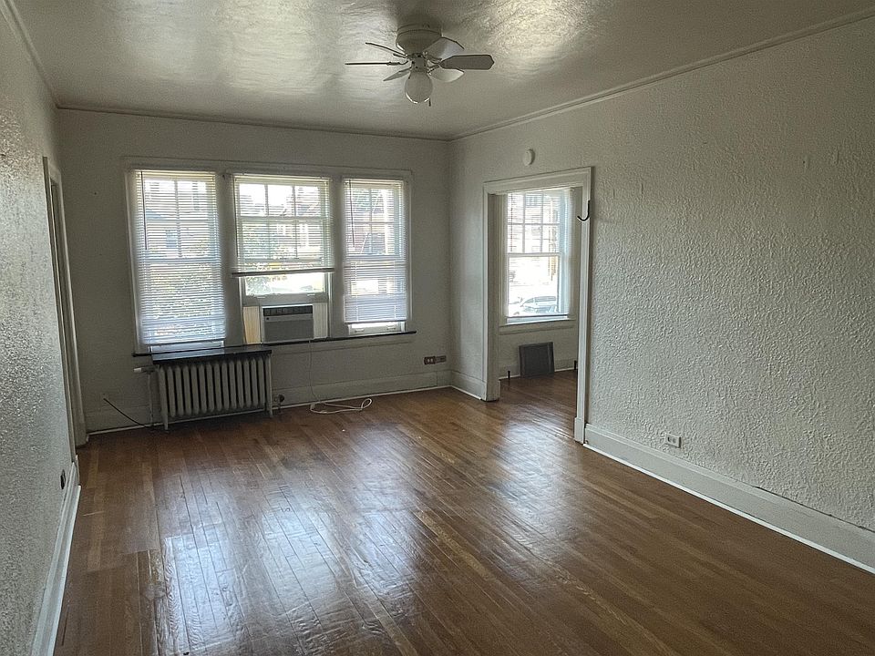 1st image of 403 N 4th St #11073605