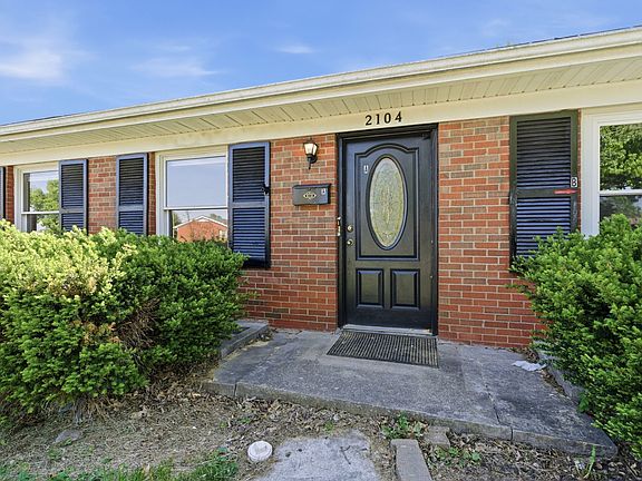 3rd image of 2104 Jasmine Dr #A