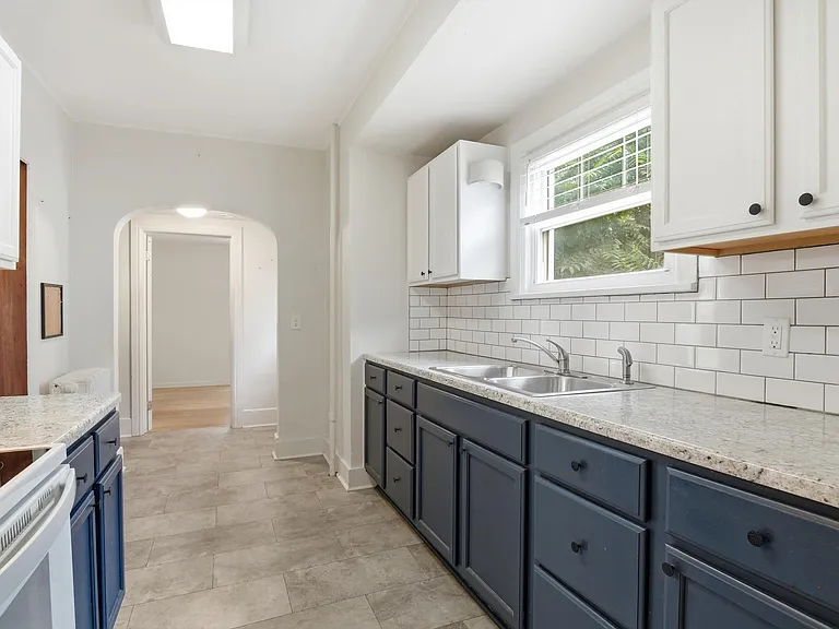 707 Harrison St — Photo 40