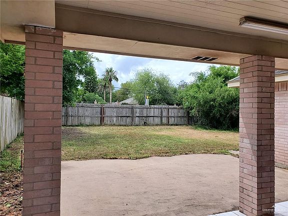 3rd image of 1404 El Paseo Dr