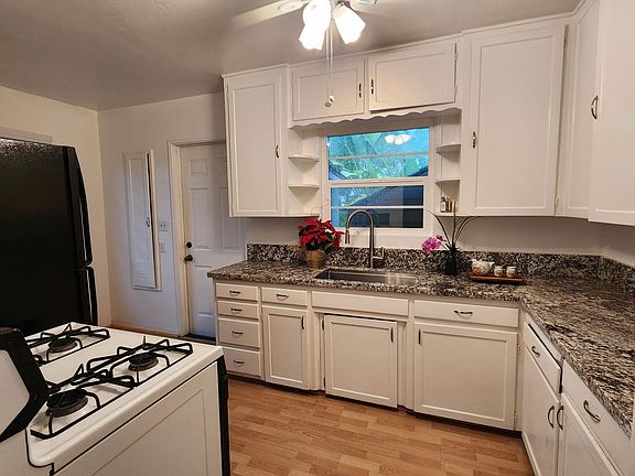 2nd image of 7206 Amherst St