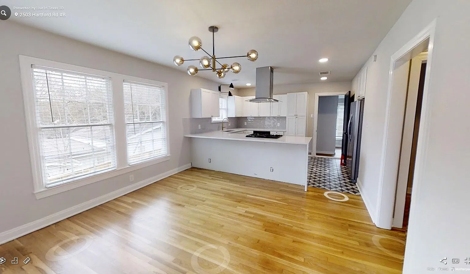 3 bed, 2.0 bath, 1311 sqft, $5,400 — Photo 3