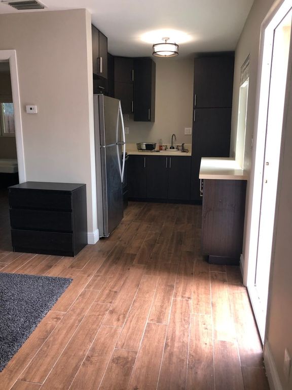 2205 SE 7th St APT 9, photo 5