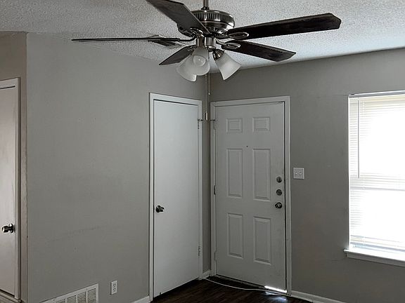 4th image of 6026 TOPCROFT DR