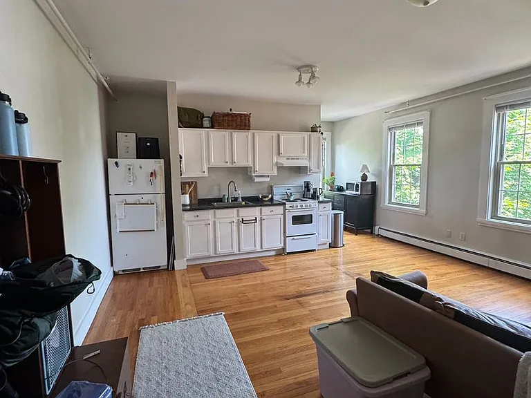 91 State St — Photo 2
