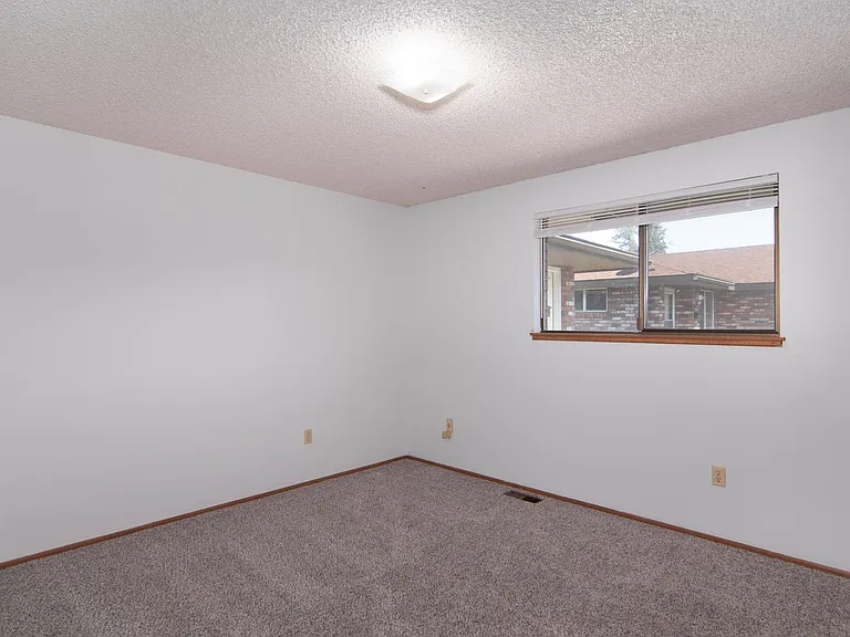 2218 W Cleveland Ave — Photo 7