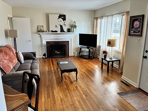 4th image of 2203 Glynndale Dr