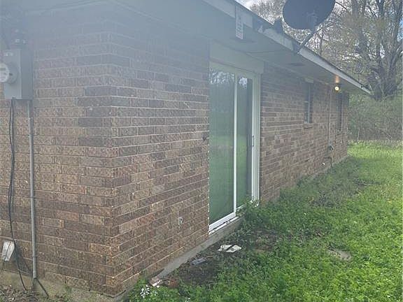 3rd image of 6639 Tony Roy Rd