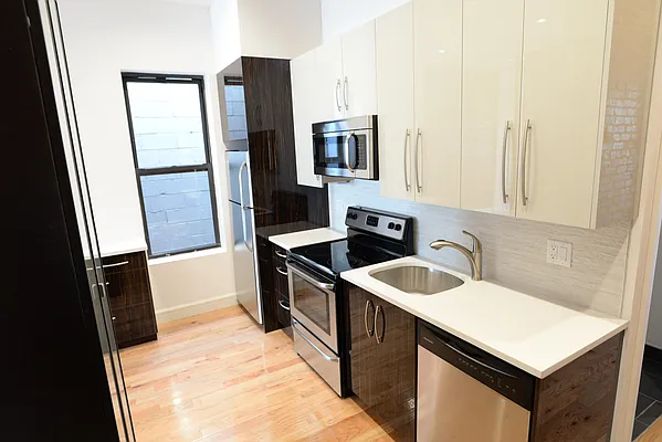 Rented by Residents Team | media 22