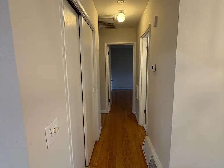 464 Quan Ave — Photo 20