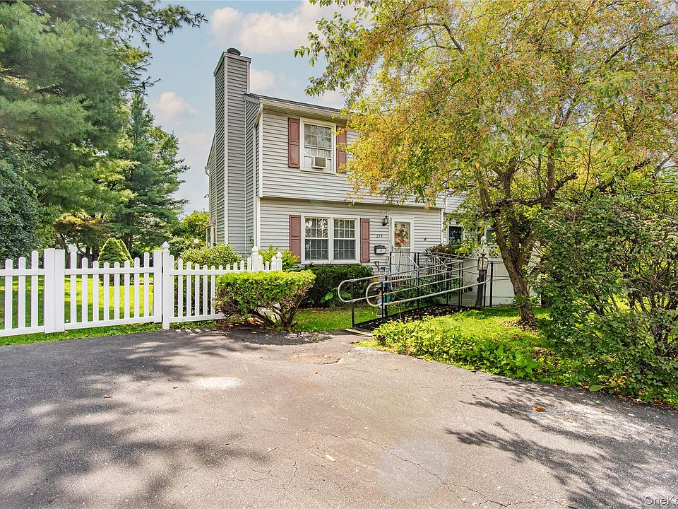 1st image of 218 Fishkill Landing