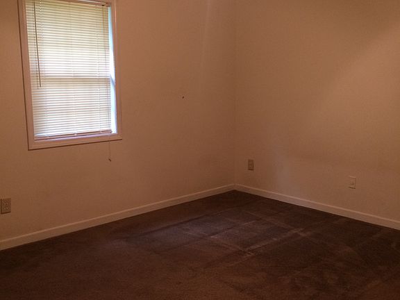 4th image of 4989 Crestwood Trl