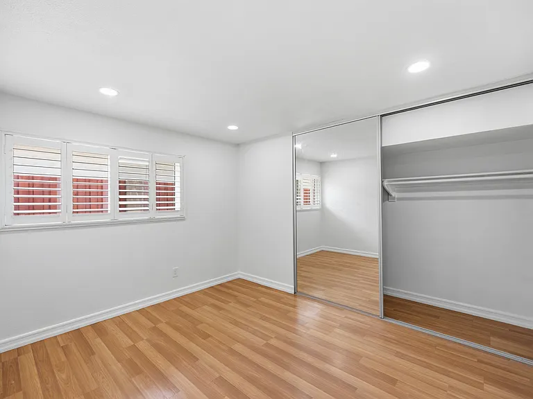 93 N Dewey Ave — Photo 18