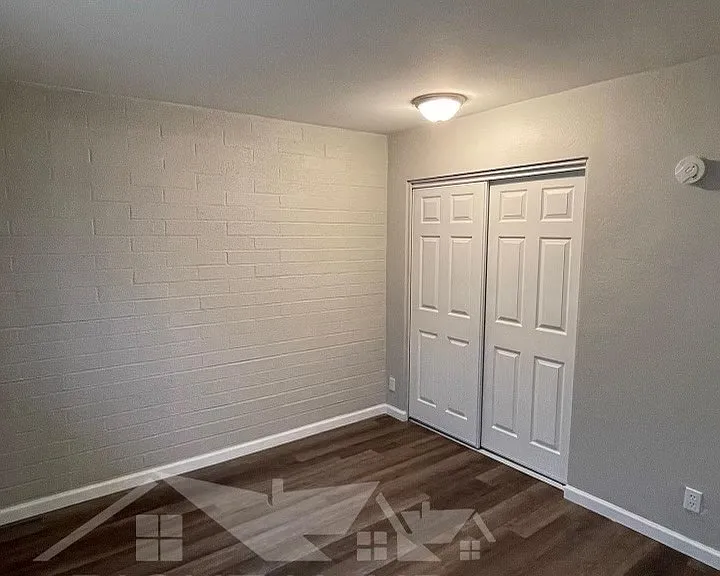 1647 N Cameron St — Photo 3