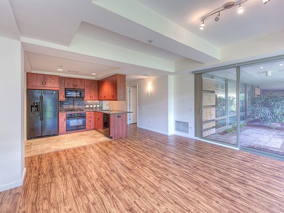 3rd image of 7137 E Rancho Vista Dr Unit 4009