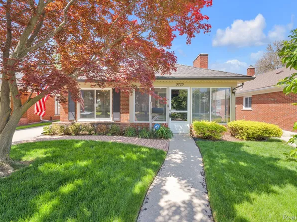 5725 Burger St, Dearborn Heights, MI 48127