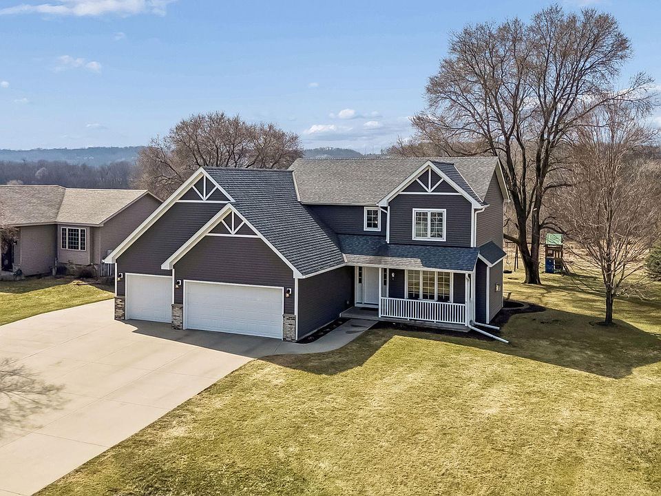 1st image of 5130 Meadow Dr SE