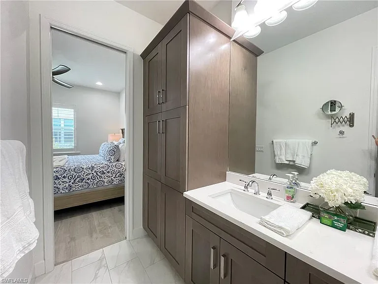 6984 Saona Ct — Photo 15