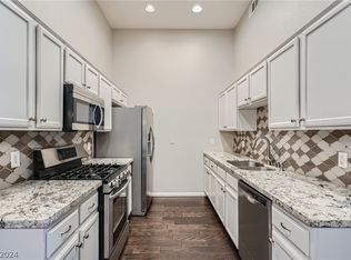 2305 W Horizon Ridge Pkwy APT 2023, Henderson, NV 89052