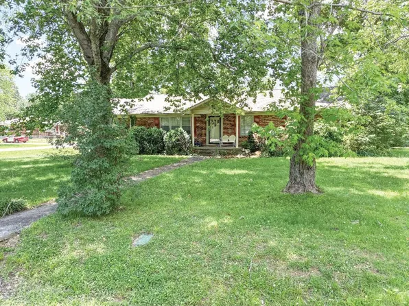 212 Bragg Cir, Tullahoma, TN 37388