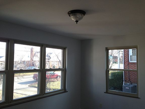 5th image of 153 W Crest Dr