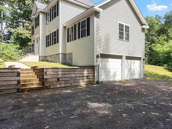 4th image of 25 Williamsville Rd