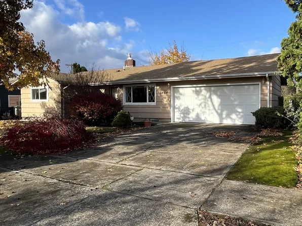 1464 Quinalt St, Springfield, OR 97477