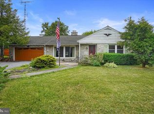 2058 New Holland Pike, Lancaster, PA 17601