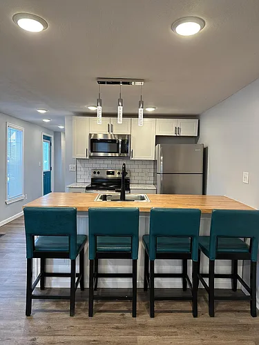 210 N McBride St #2 Photo 1