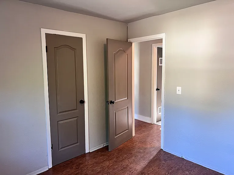 1107 Wilson St — Photo 42