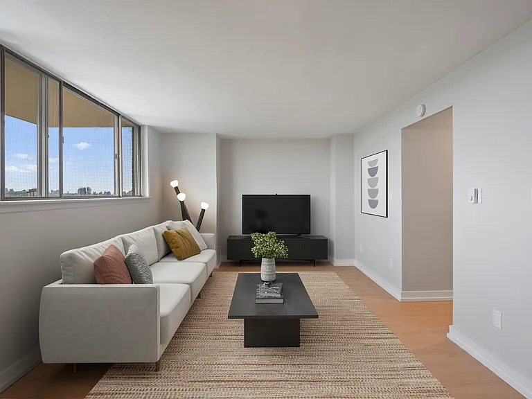 105 W Lodge Ave — Photo 6