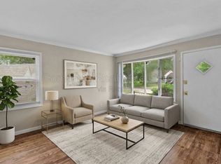 270 Estridge Rd, Saint Louis, MO 63137