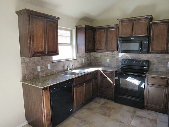 5th image of 2321 NW 199th St