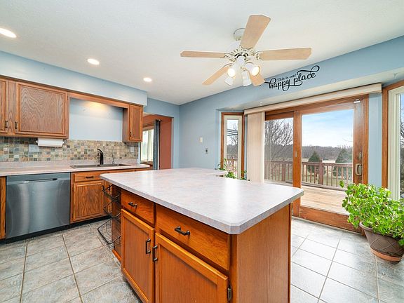 5th image of 6493 Prairie Flower