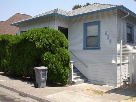 1st image of 624 Alameda St