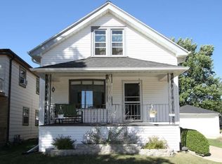 1933 S 94th St, West Allis, WI 53227