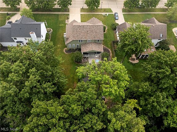 3rd image of 1147 Dover Dr
