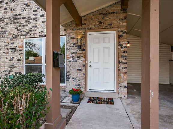 2nd image of 716 Sceptre Cir