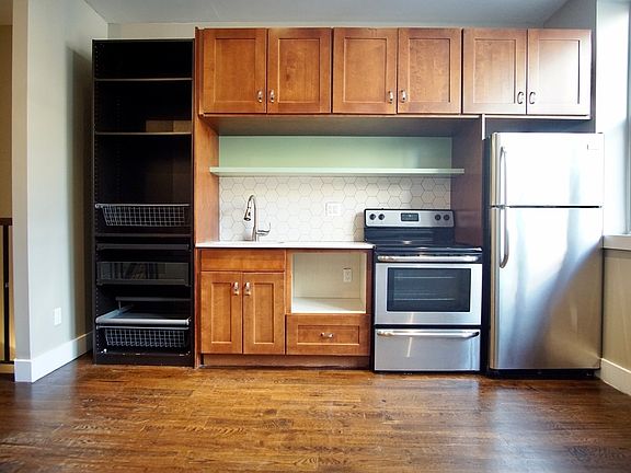 2nd image of 167 Tompkins Ave APT 1F
