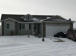 1202 Dillon Ct, Gillette, WY 82718