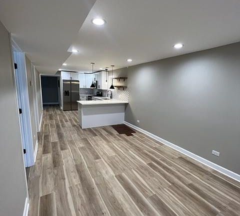 5th image of 3537 W Wolfram St #1