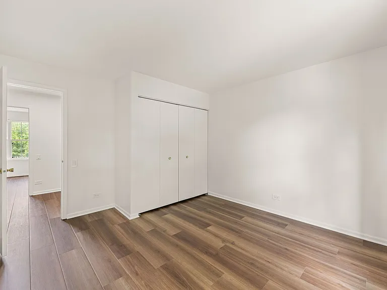 182 Half Moon Cir — Photo 18