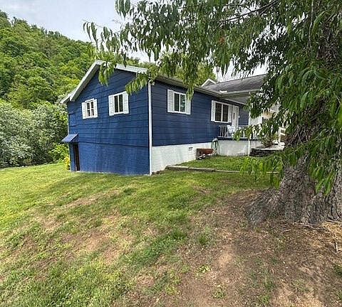 4th image of 102 Cardinal Dr