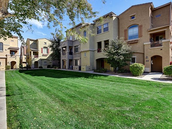 Exterior 2