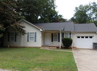 109 Hallcox St, Greenville, SC 29609