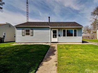 295 Redbank Dr, Fairborn, OH 45324