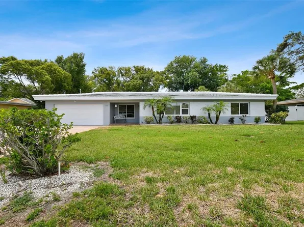 108 Harbor Bluff Dr, Largo, FL 33770