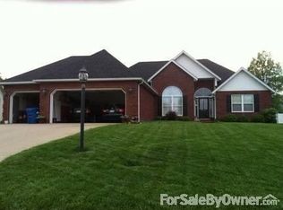 184 Heatherland Dr, Bethalto, IL 62010