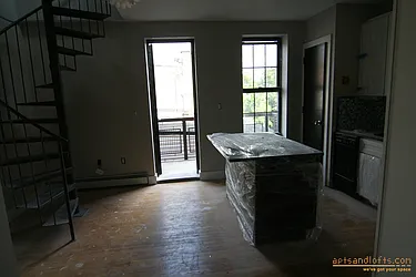 Rented by aptsandlofts.com